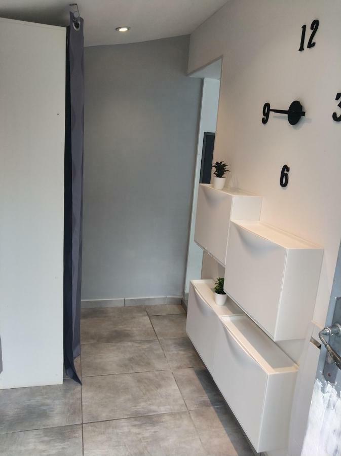 Love Suites & Spa "Le Loft" Avec Jacuzzi Privatif Medis Bagian luar foto